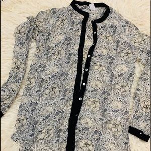 ⭐️ 5 for 25 ⭐️ H&M button up blouse / pullover